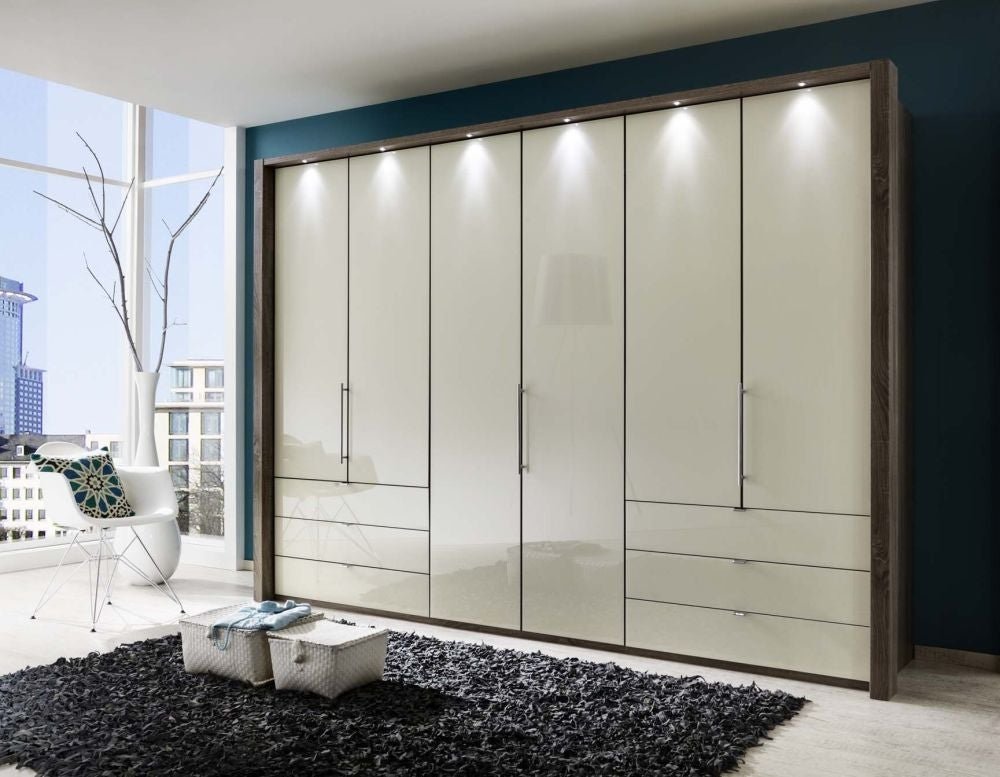 Manfaatkan Ruangan Secara Optimal dengan Wardrobe Fungsional